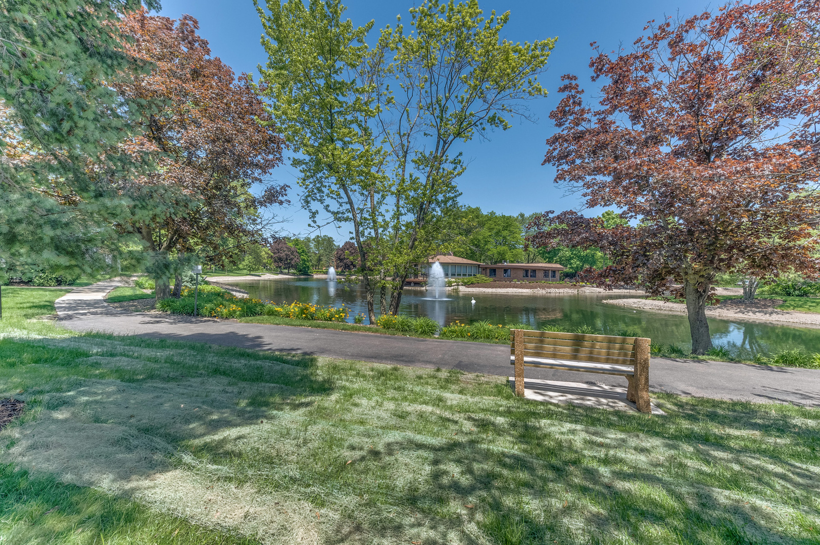 1107 S Old Wilke Road #103, Arlington Heights, IL 60005