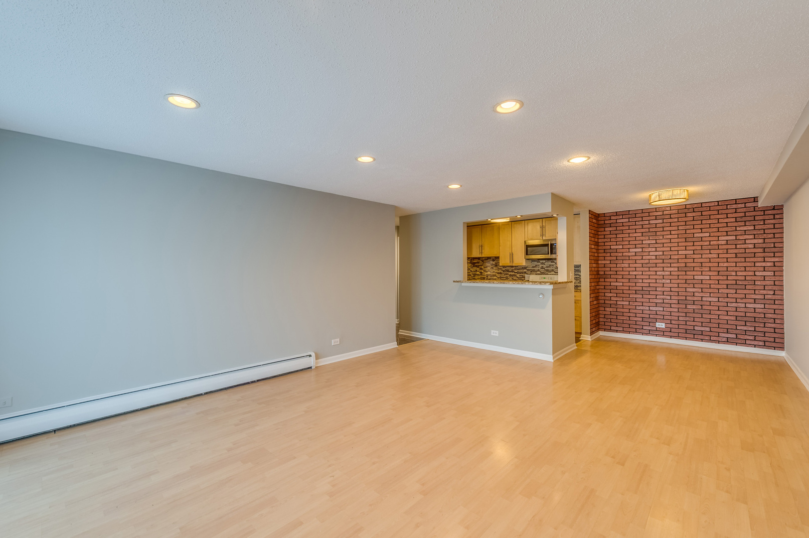 1107 S Old Wilke Road #103, Arlington Heights, IL 60005