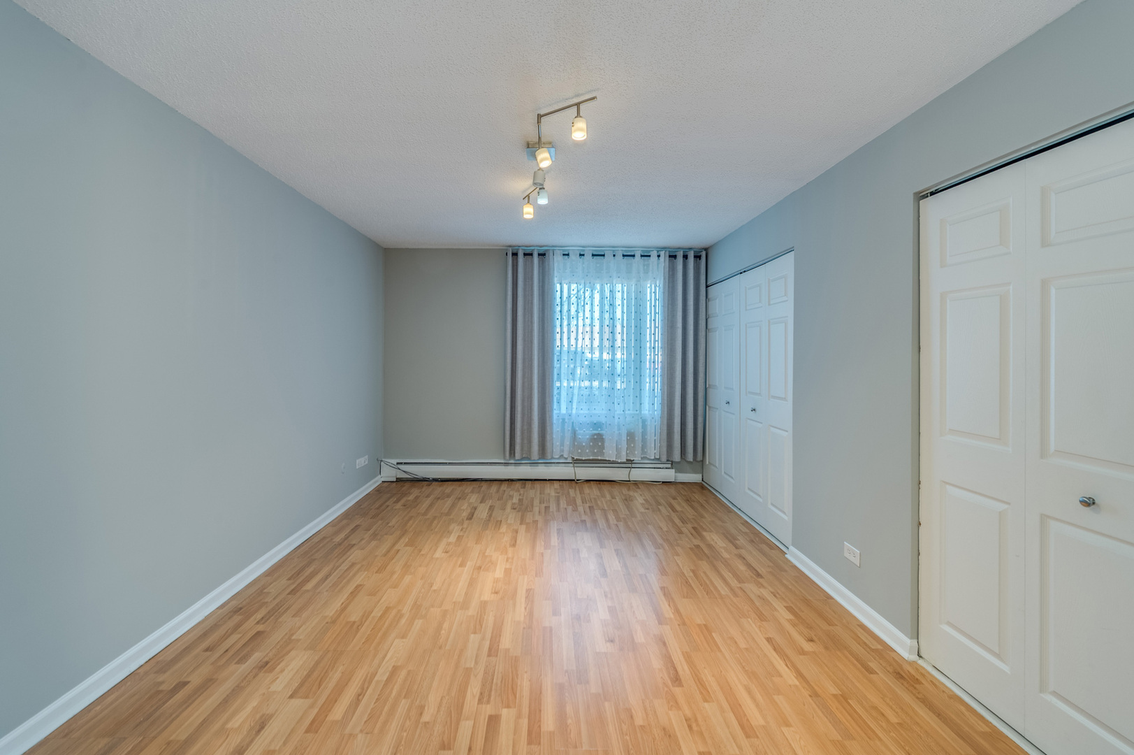 1107 S Old Wilke Road #103, Arlington Heights, IL 60005