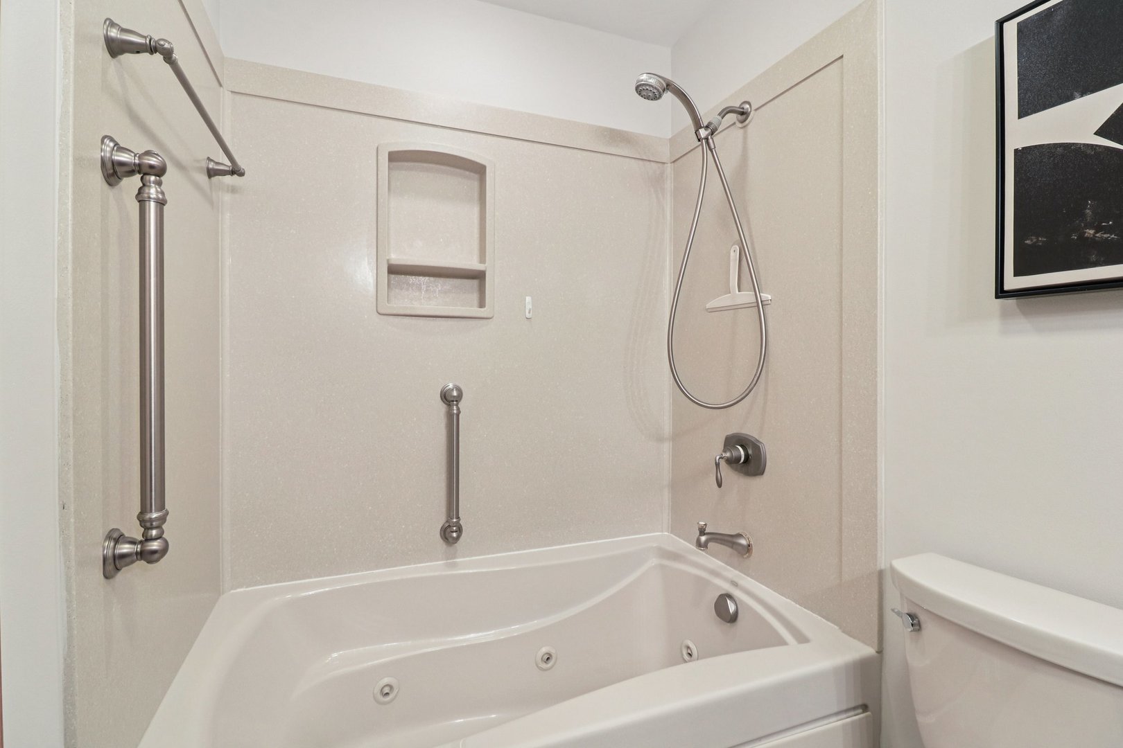 6167 Golfview Drive, Gurnee, IL 60031