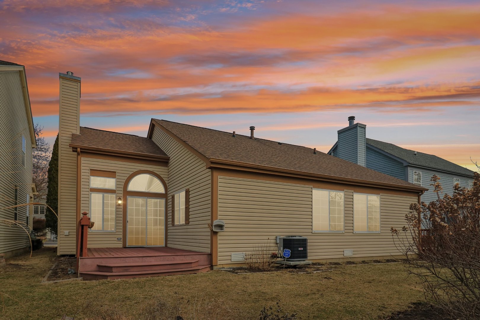 6167 Golfview Drive, Gurnee, IL 60031