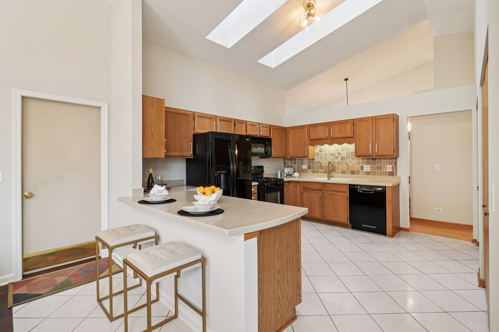 6167 Golfview Drive, Gurnee, IL 60031