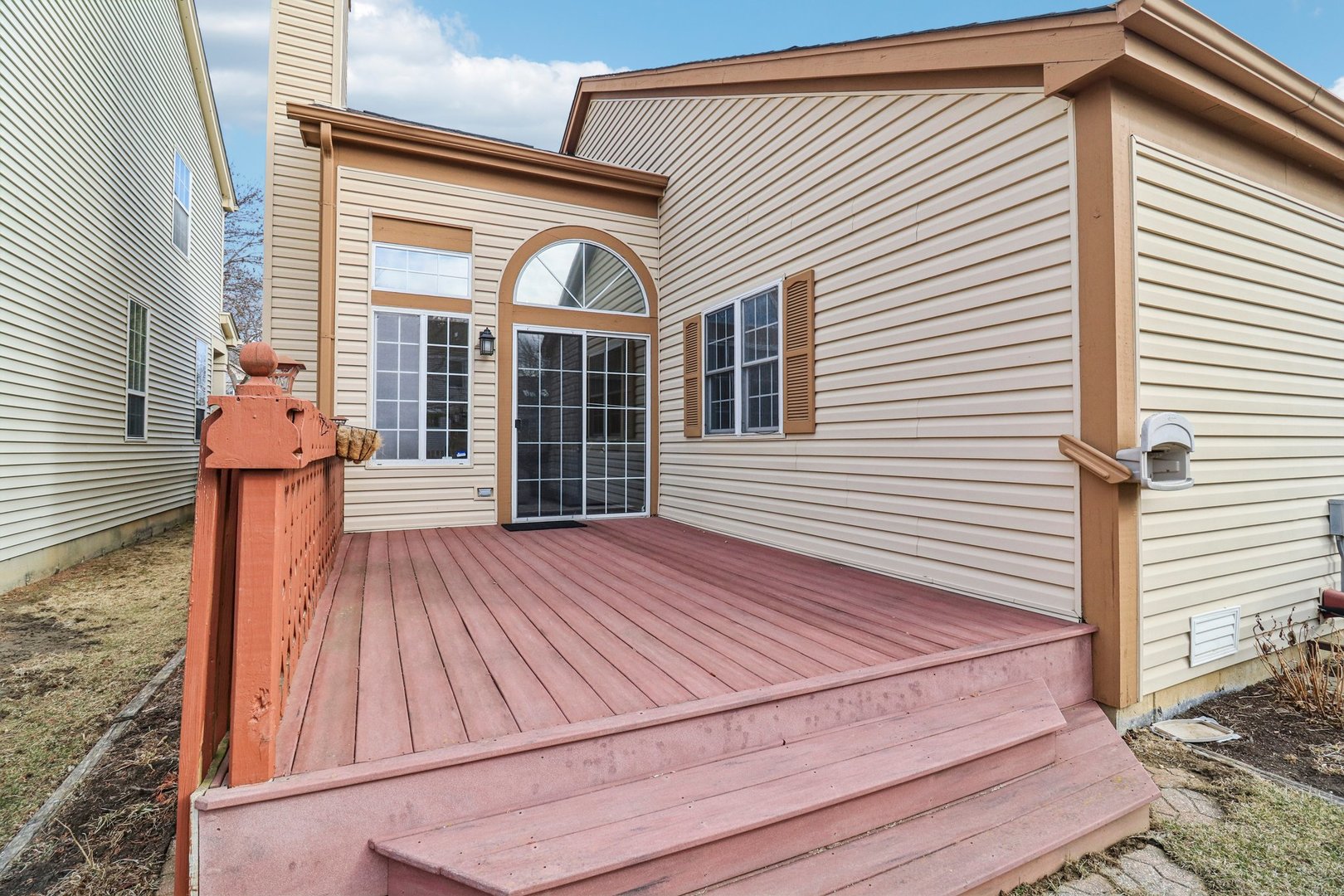 6167 Golfview Drive, Gurnee, IL 60031