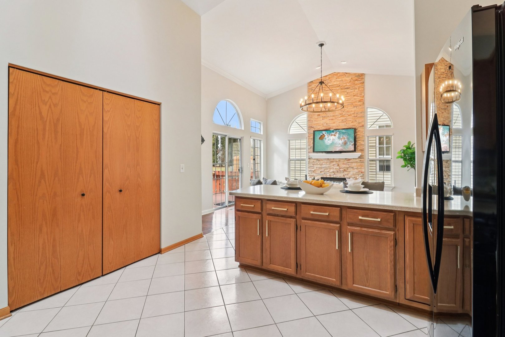 6167 Golfview Drive, Gurnee, IL 60031