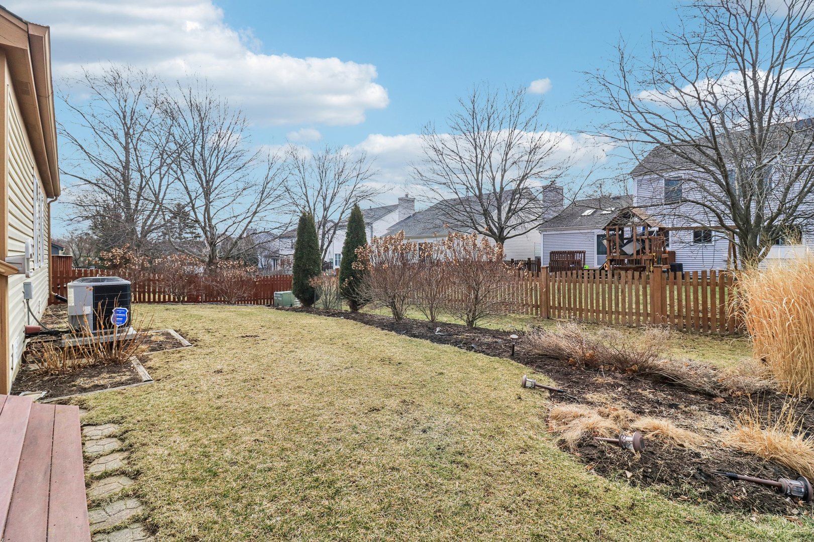 6167 Golfview Drive, Gurnee, IL 60031