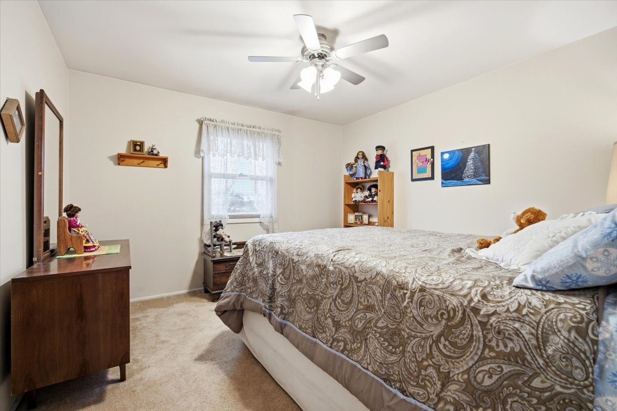 1204 Westview Drive, Normal, IL 61761