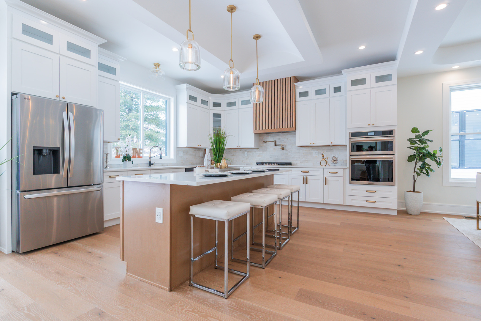 1014 N Princeton Avenue, Villa Park, IL 60181