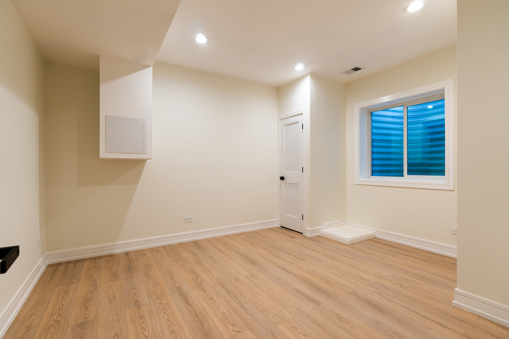 1014 N Princeton Avenue, Villa Park, IL 60181