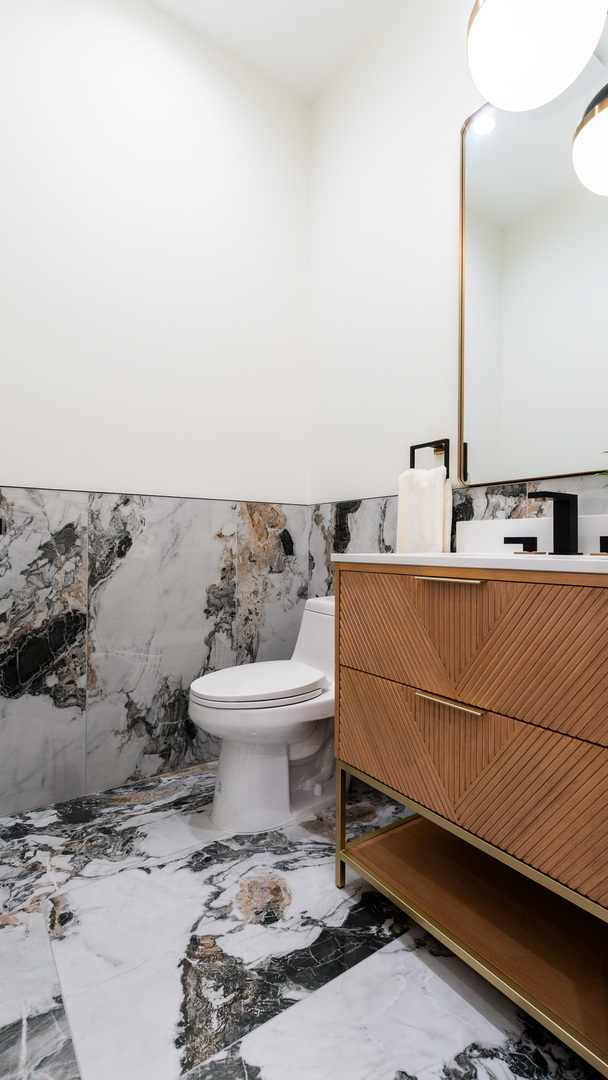 1014 N Princeton Avenue, Villa Park, IL 60181