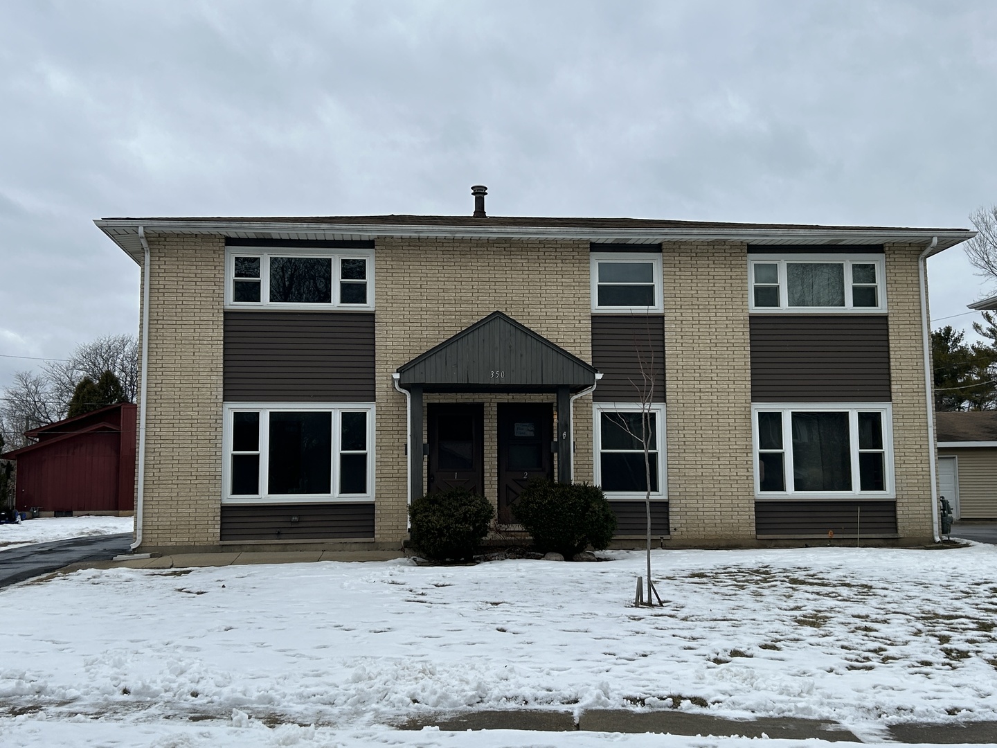 350 1st Court #1, Crystal Lake, IL 60014