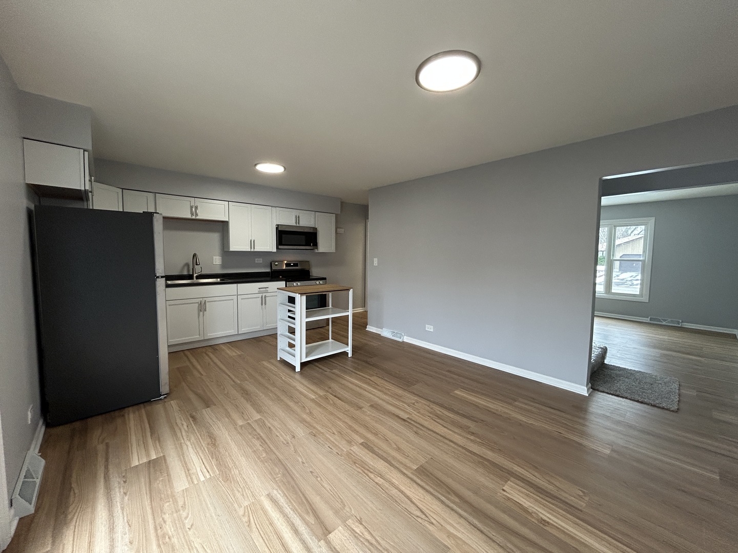 350 1st Court #1, Crystal Lake, IL 60014