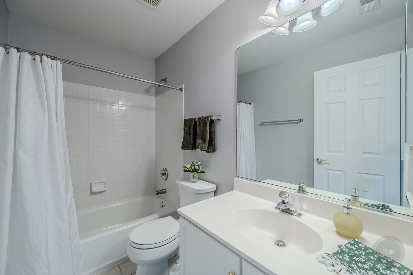 510 Harlowe Lane, Naperville, IL 60565