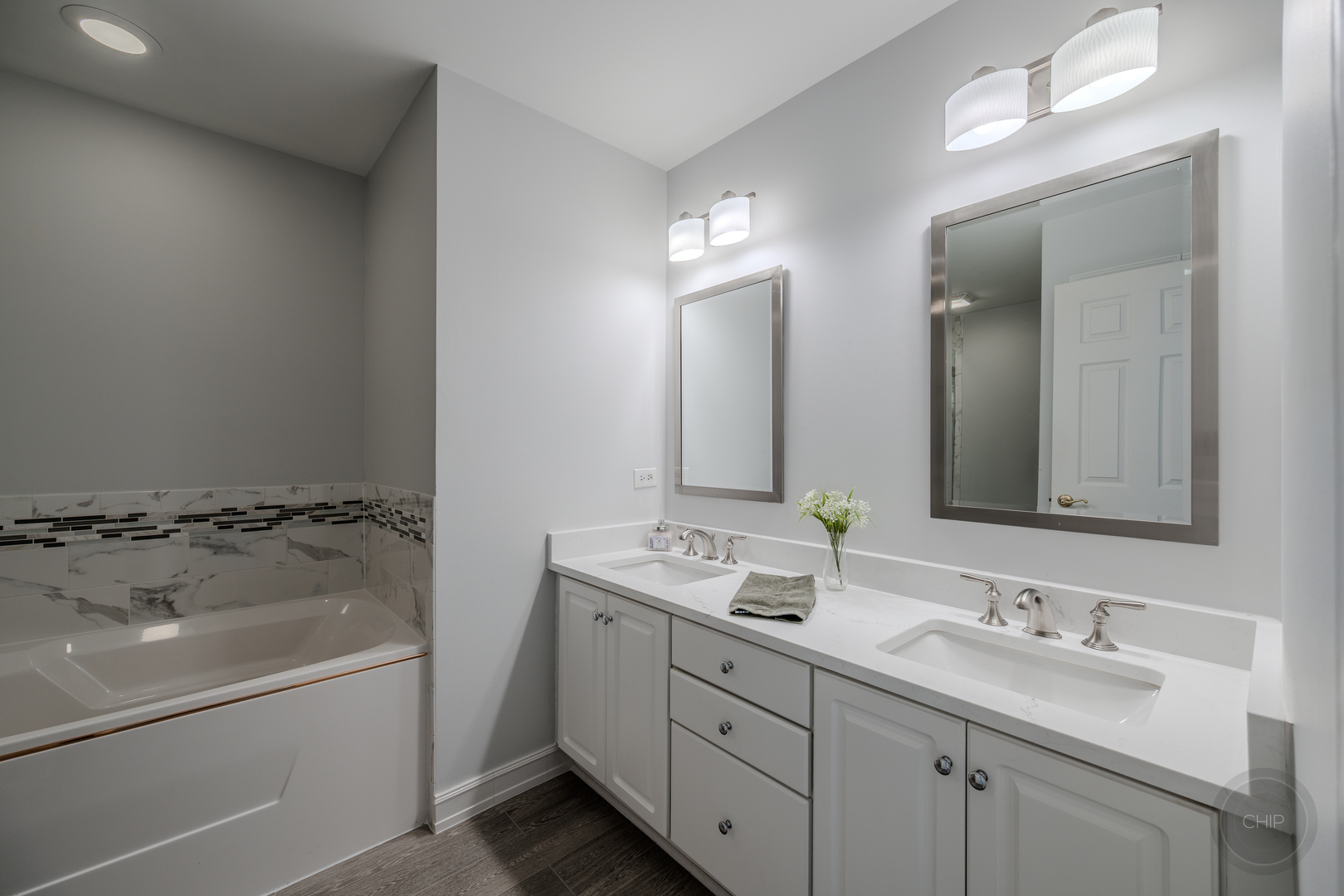 510 Harlowe Lane, Naperville, IL 60565