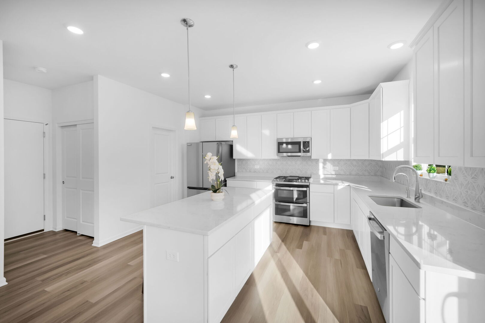 25529 W Streamwood Lane, Plainfield, IL 60544