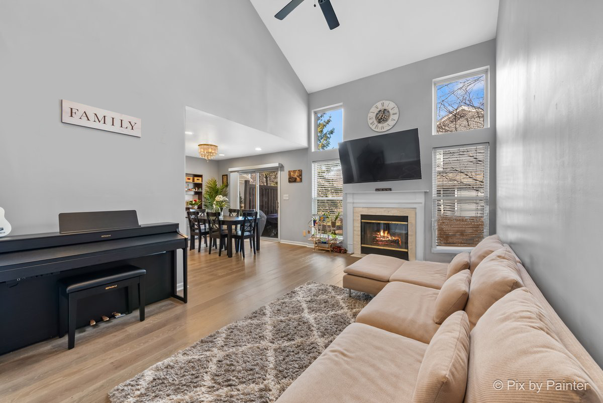 201 Millers Crossing #201, Itasca, IL 60143