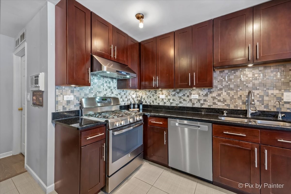 201 Millers Crossing #201, Itasca, IL 60143