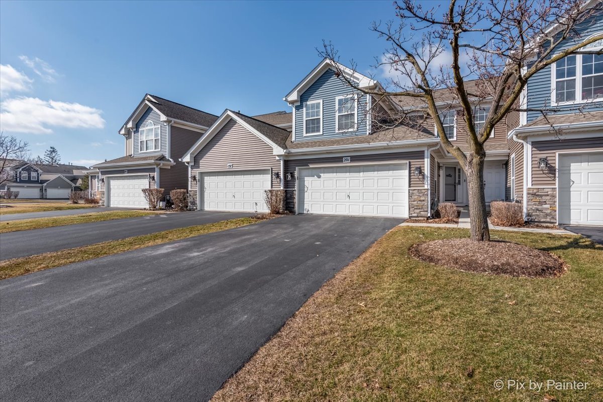 201 Millers Crossing #201, Itasca, IL 60143