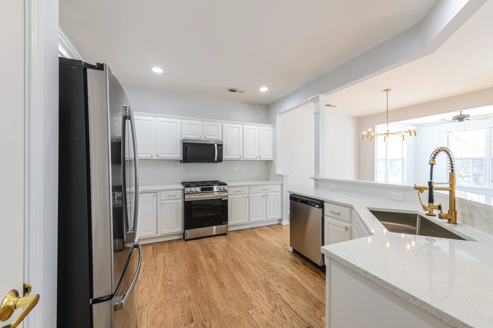 12334 Daphne Drive, Huntley, IL 60142