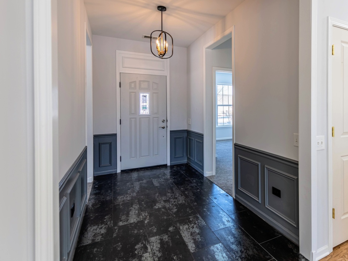 12334 Daphne Drive, Huntley, IL 60142