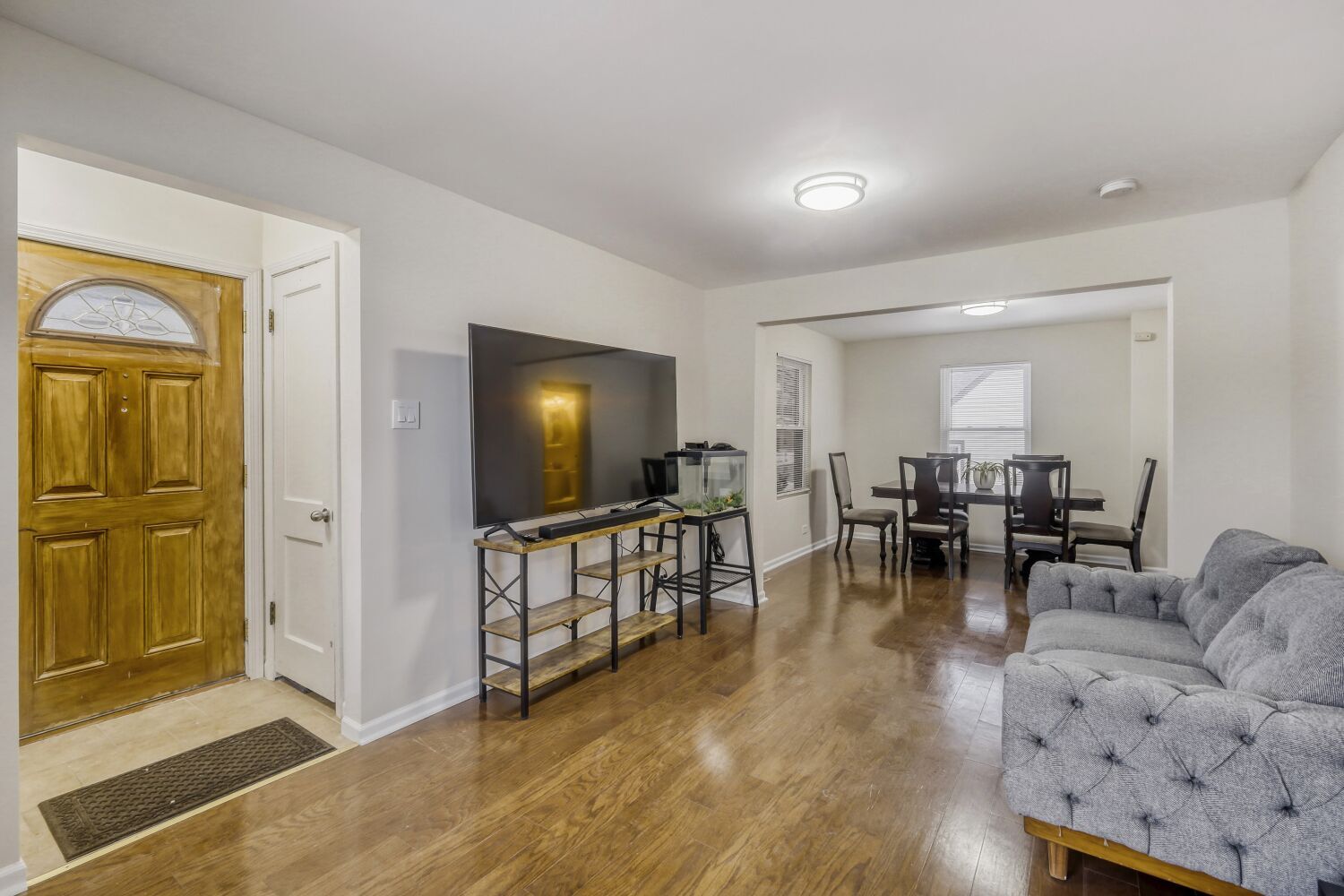 245 Whitehall Avenue, Northlake, IL 60164