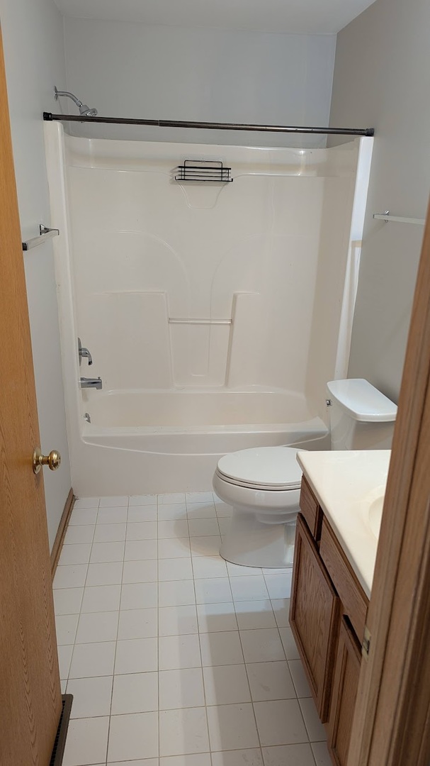 28764 W Pond View Drive #28764, Lakemoor, IL 60051