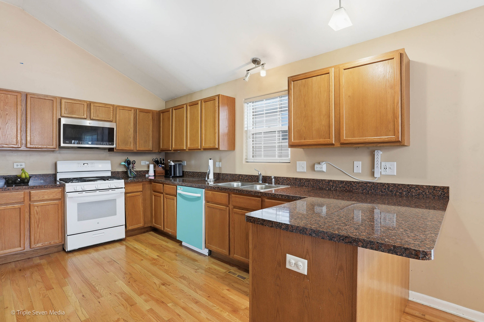 14852 Park Avenue, Oak Forest, IL 60452