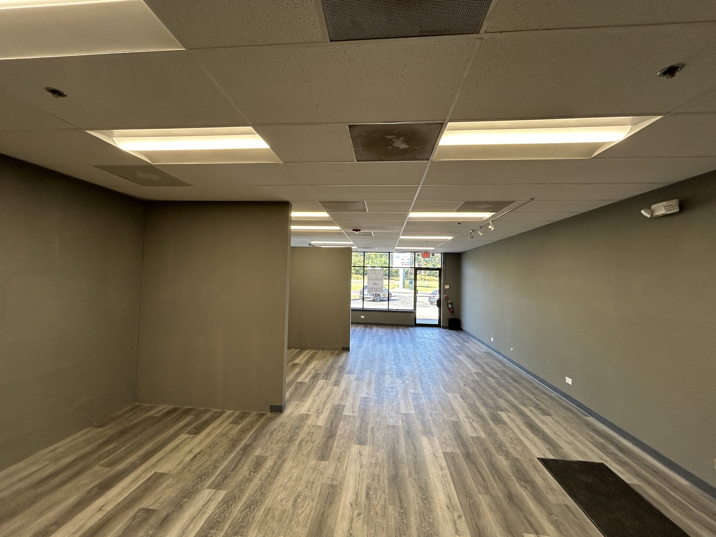 1520 W Algonquin Road, Palatine, IL 60067