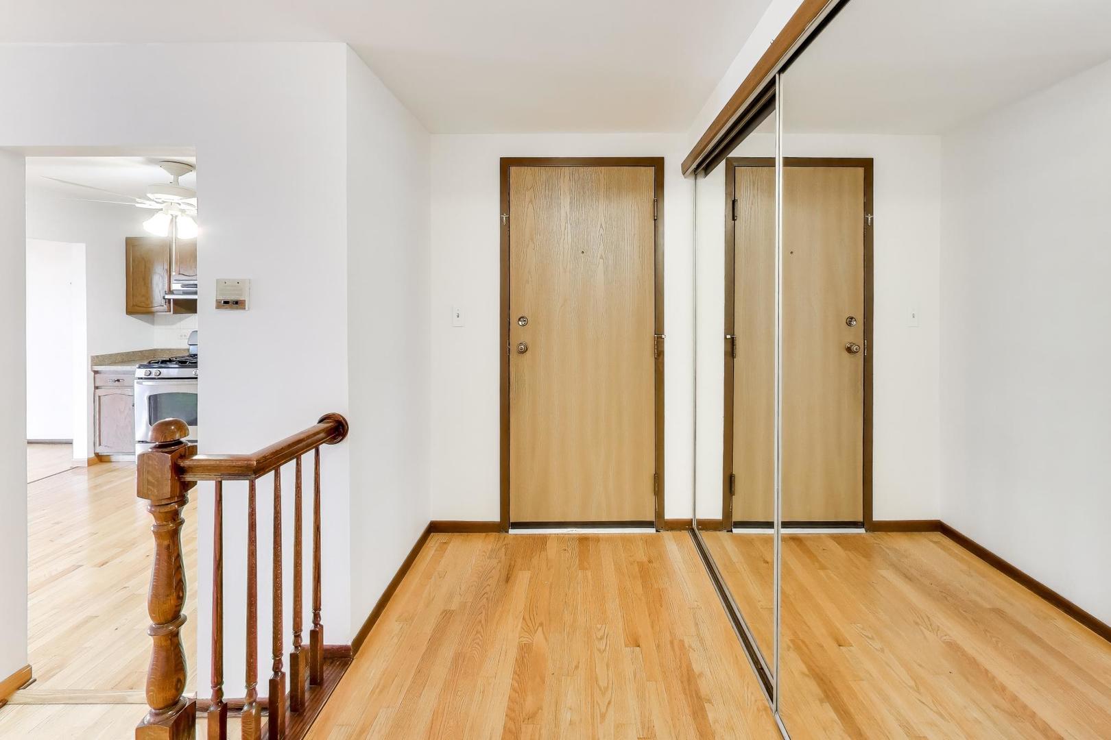 647 cumberland Trail #AA1, Roselle, IL 60172