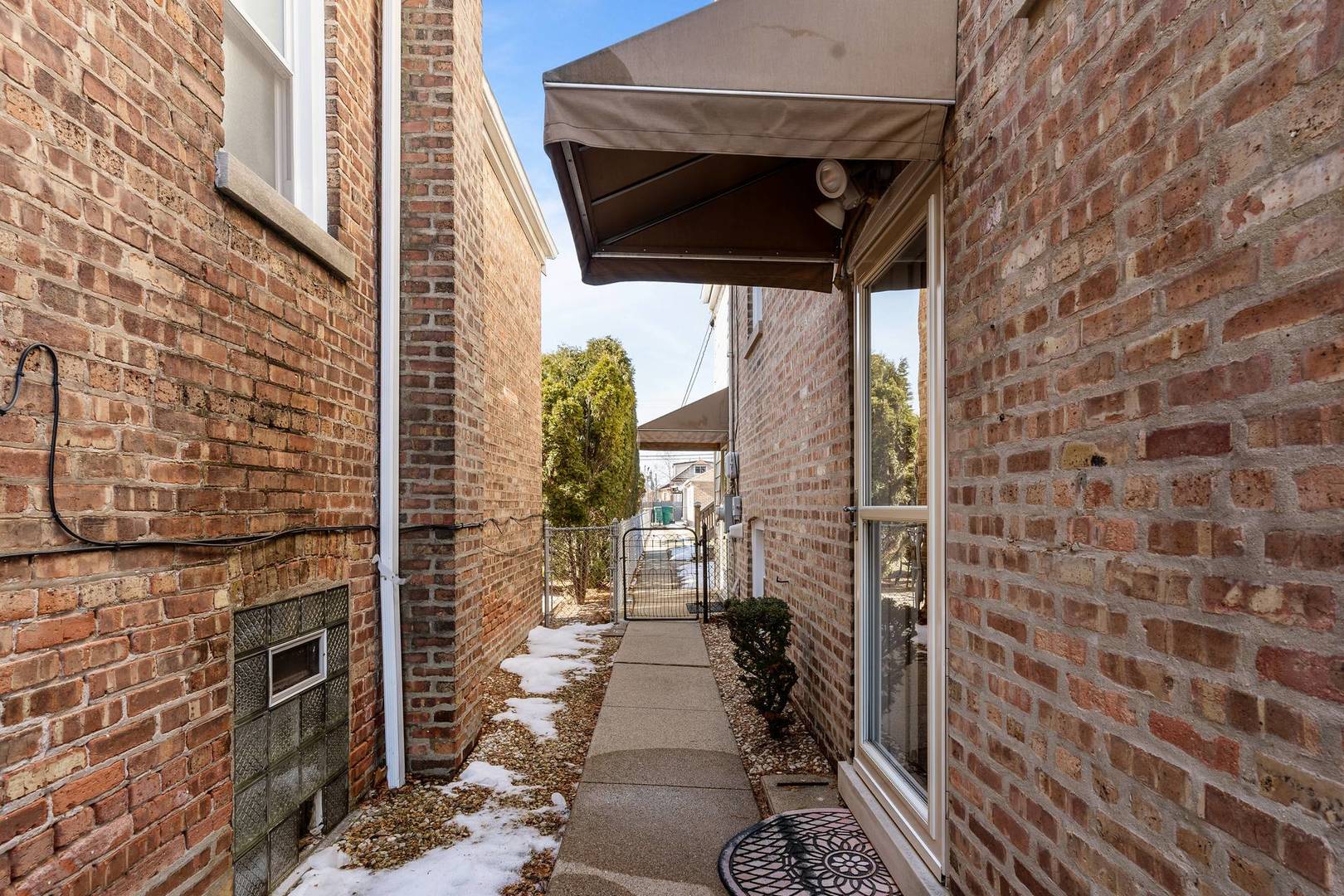 4024 S Grove Avenue, Stickney, IL 60402