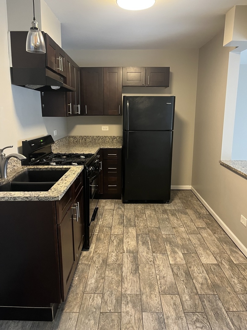 7501 southwest Highway #5, Worth, IL 60482