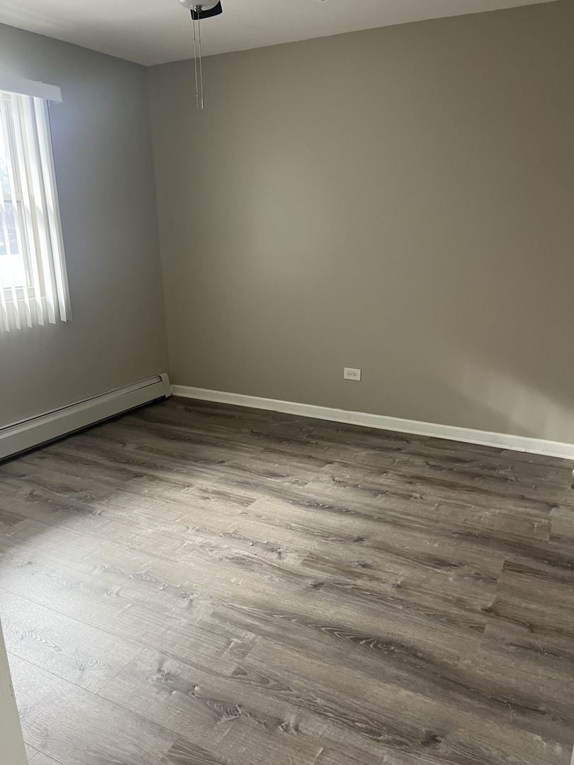 7501 southwest Highway #5, Worth, IL 60482