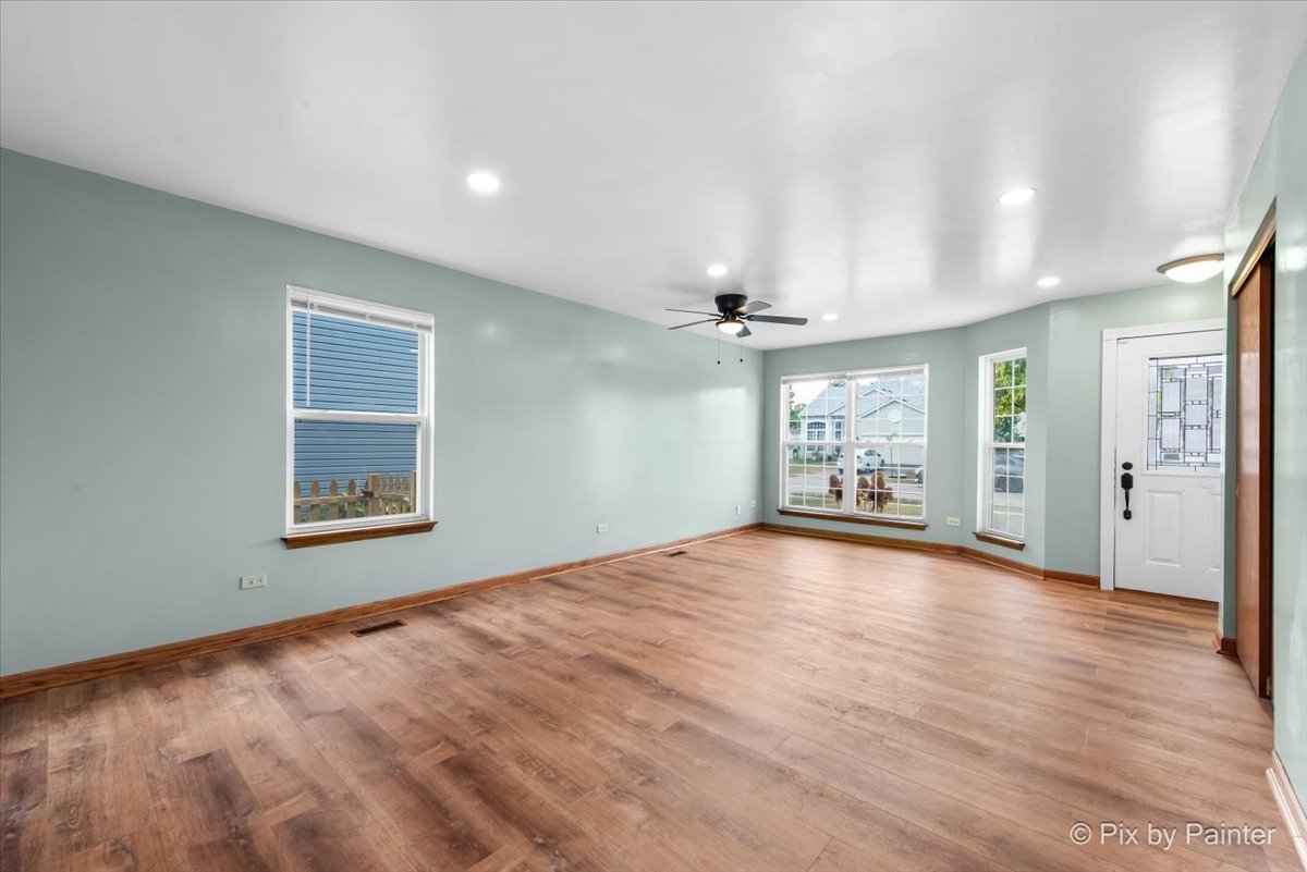 2076 Longwood Court, Romeoville, IL 60446