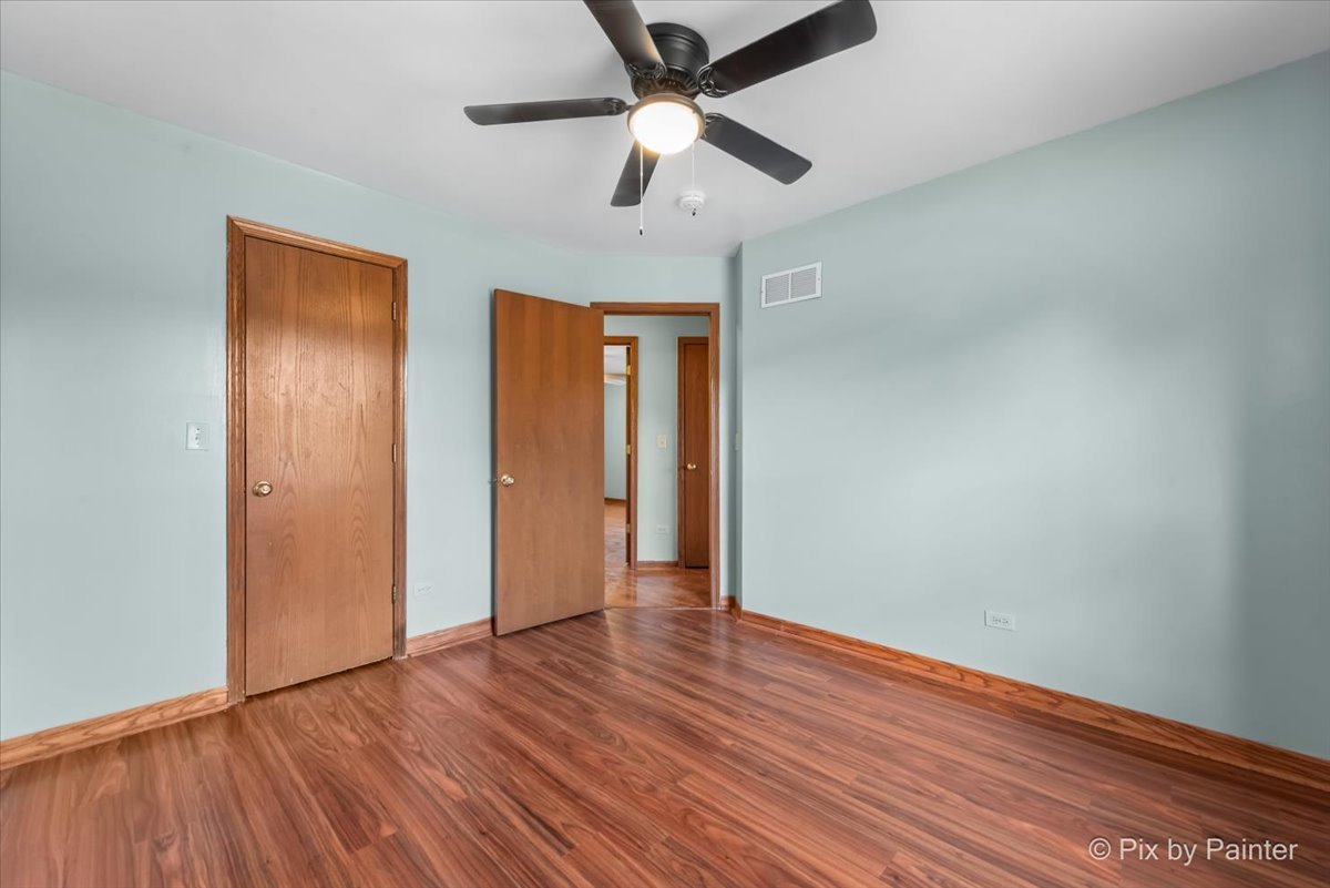 2076 Longwood Court, Romeoville, IL 60446