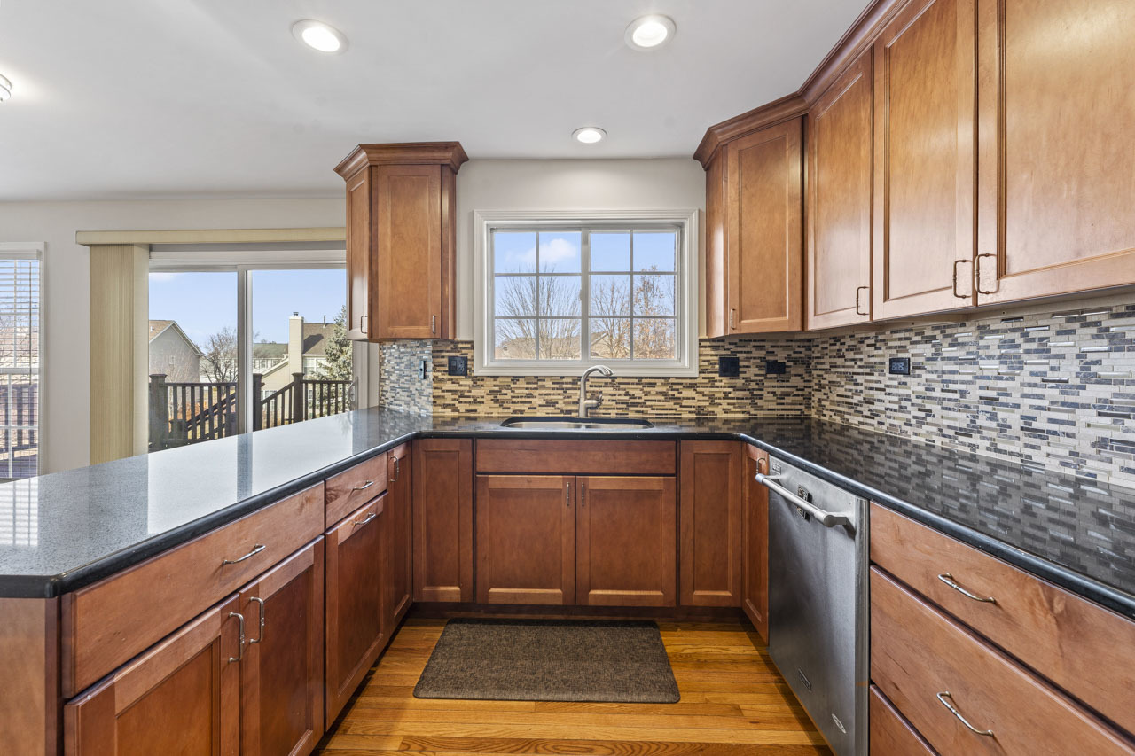 1460 Lancaster Lane, Algonquin, IL 60102