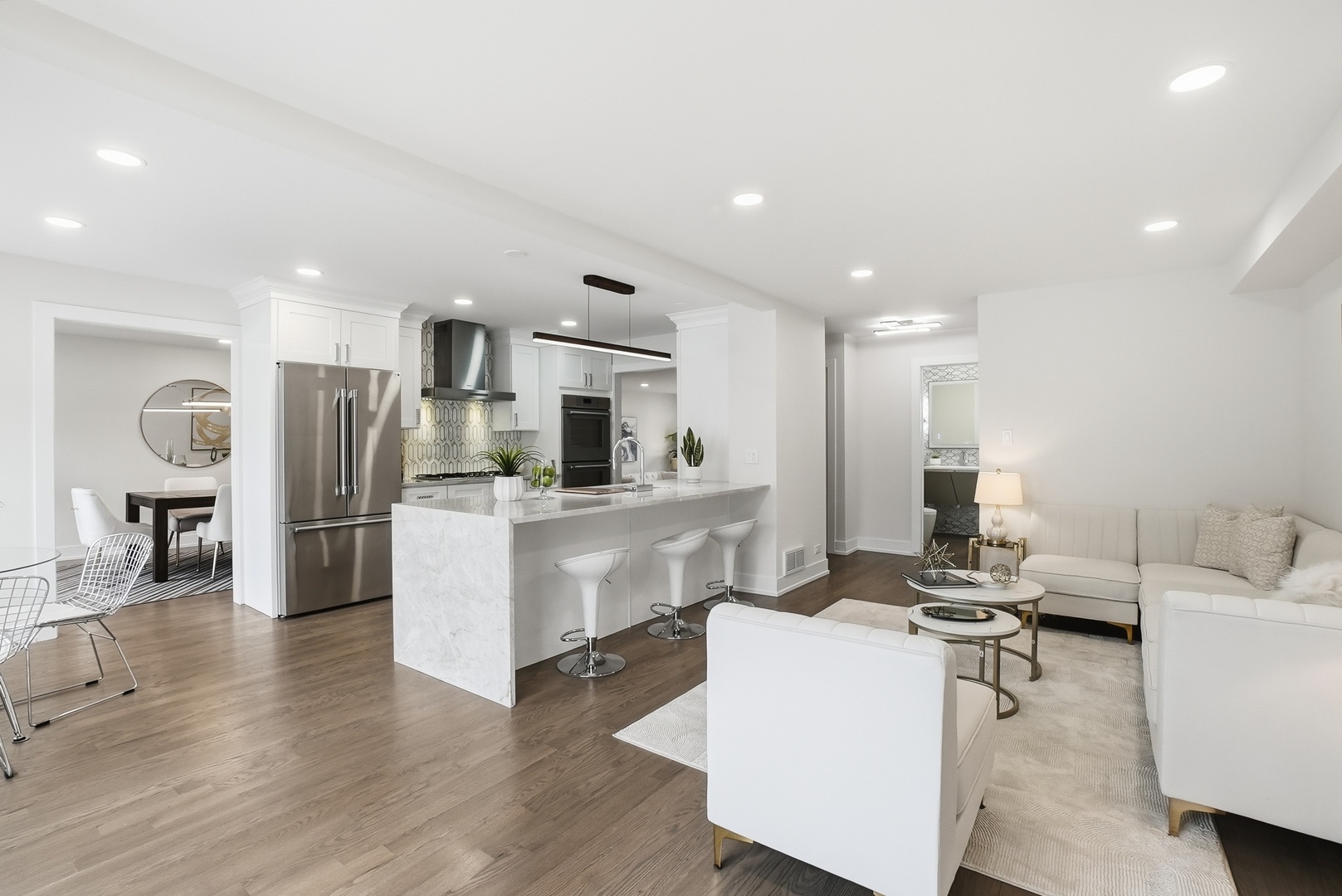 6850 Latrobe Avenue, Skokie, IL 60077