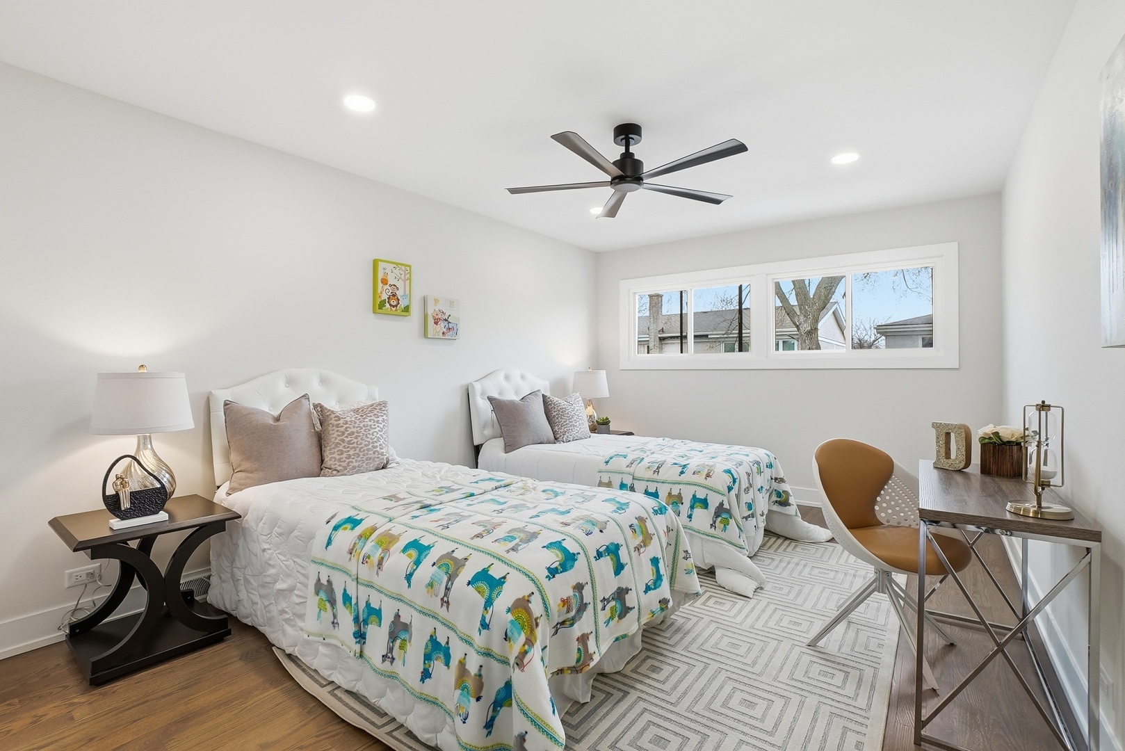 6850 Latrobe Avenue, Skokie, IL 60077