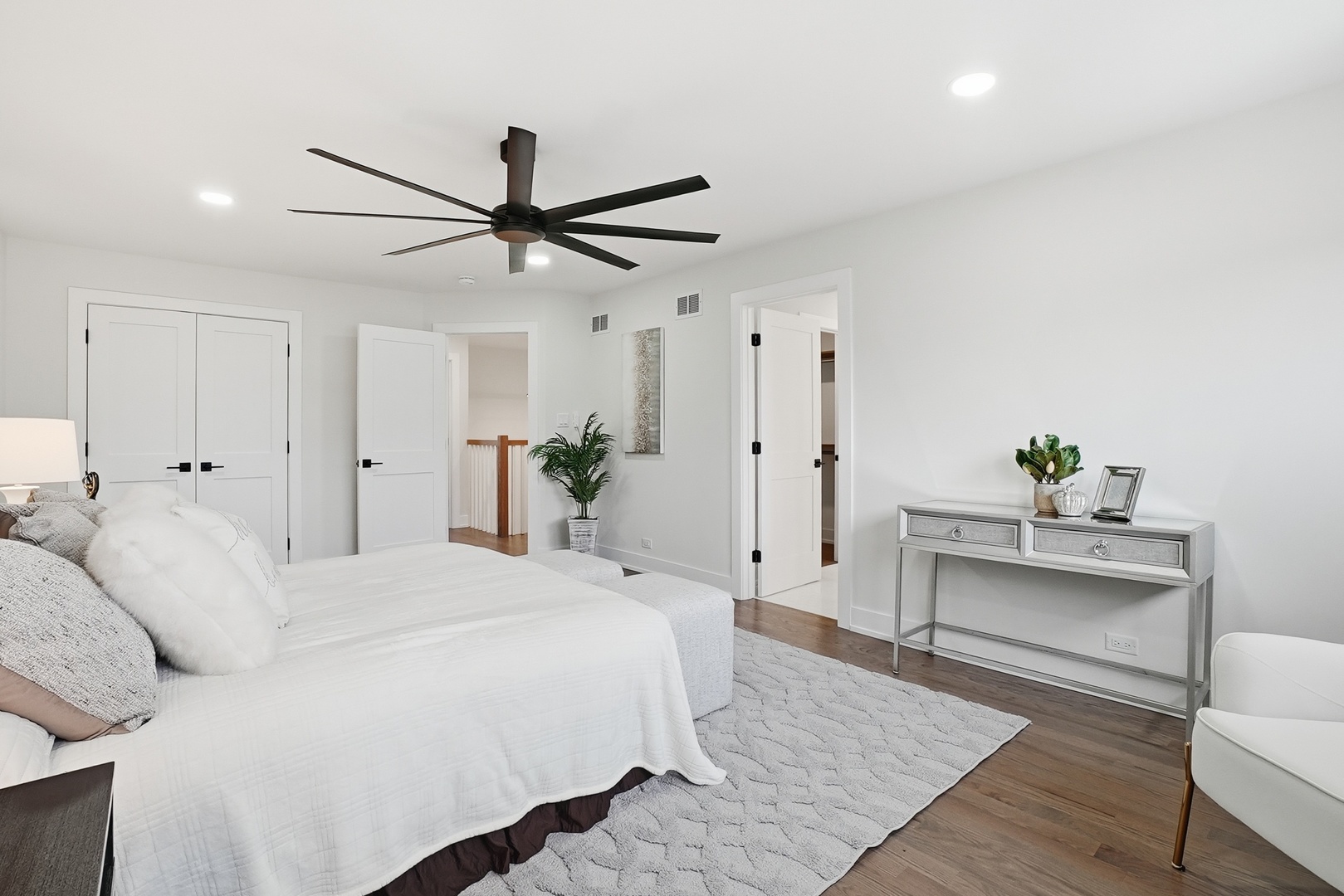 6850 Latrobe Avenue, Skokie, IL 60077