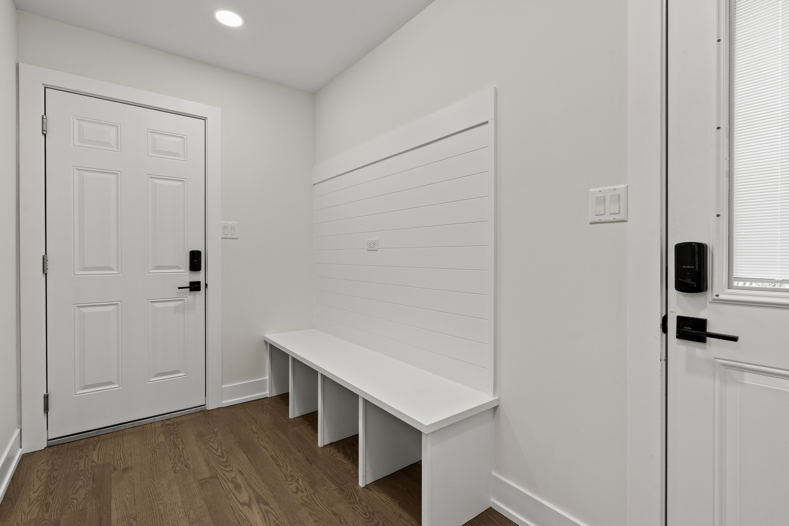 6850 Latrobe Avenue, Skokie, IL 60077