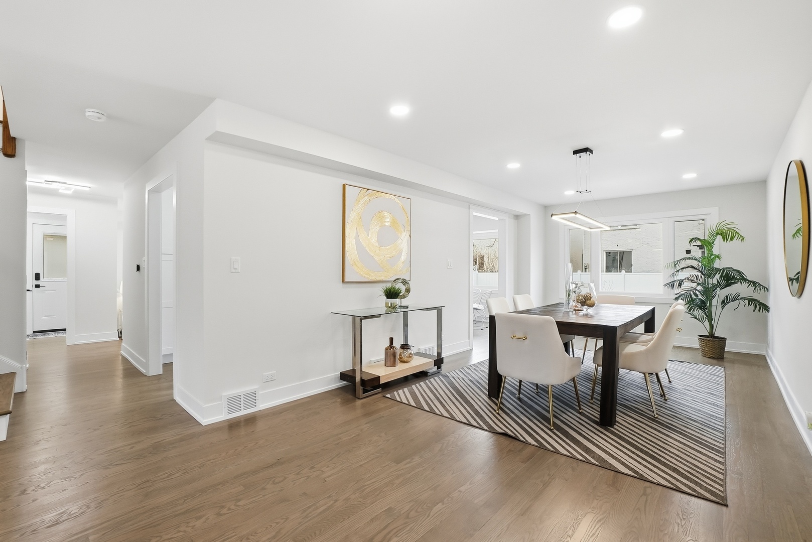 6850 Latrobe Avenue, Skokie, IL 60077