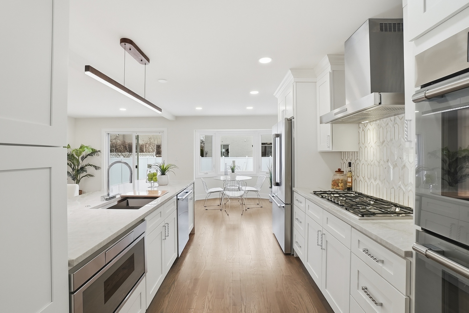 6850 Latrobe Avenue, Skokie, IL 60077