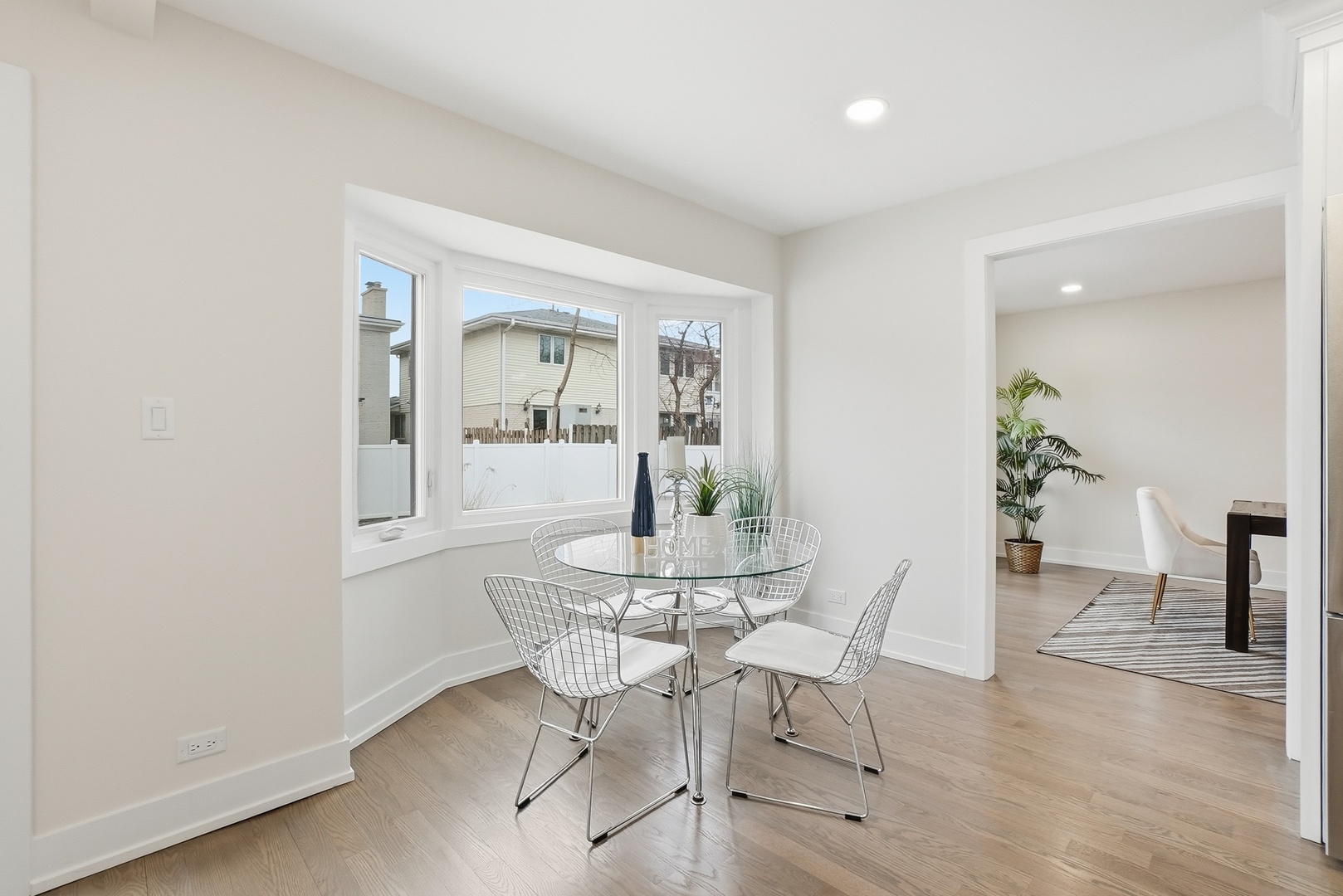 6850 Latrobe Avenue, Skokie, IL 60077