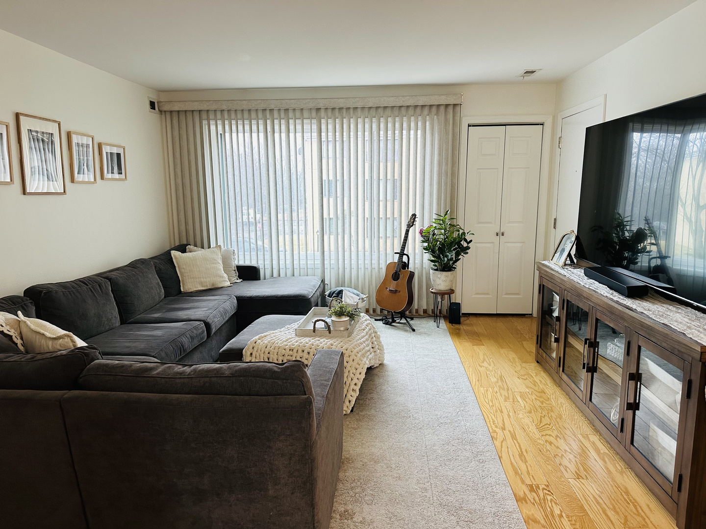 9340 Hamilton Court #B, Des Plaines, IL 60016