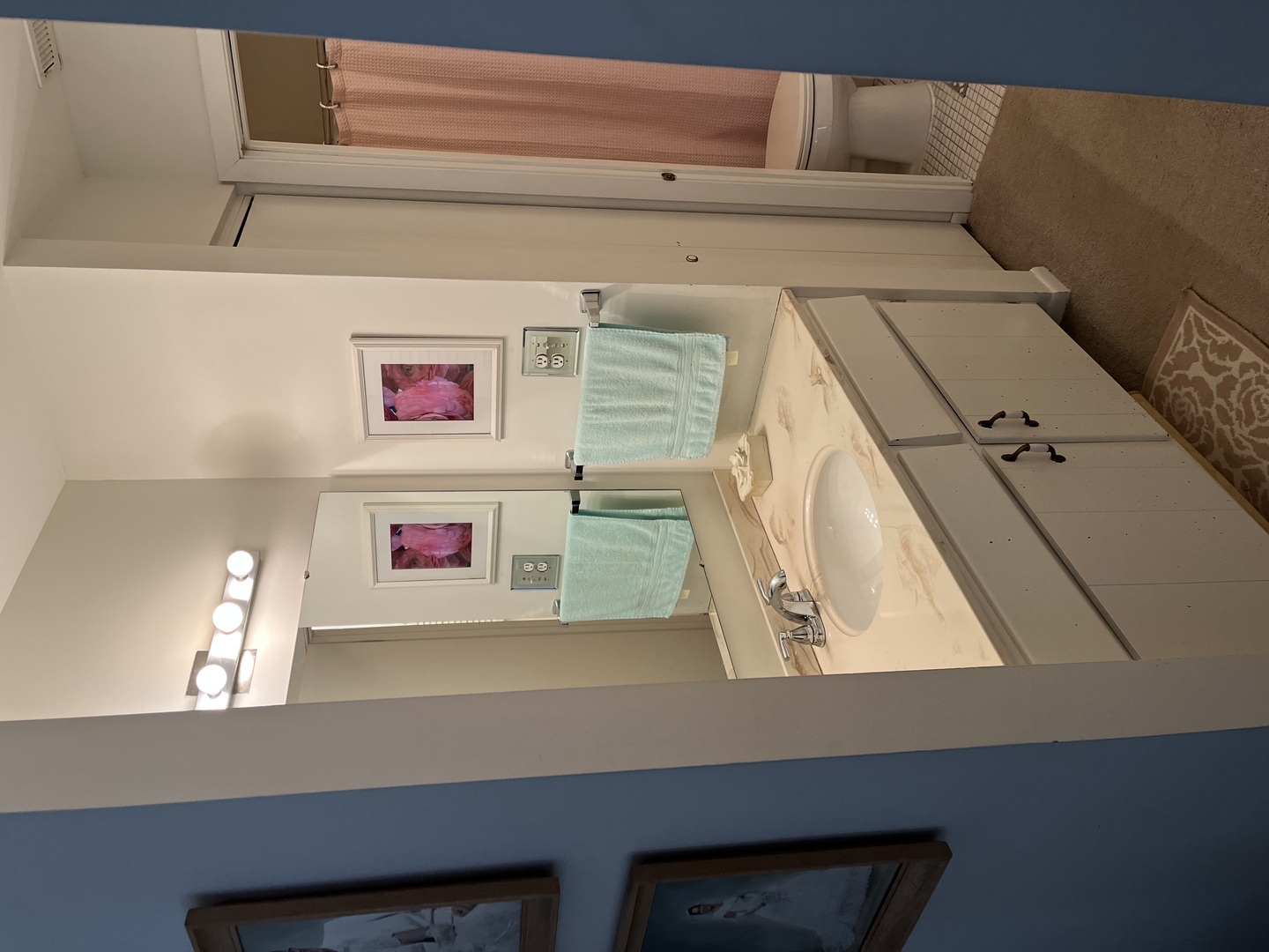 1607 Thames Court #D, Wheaton, IL 60189