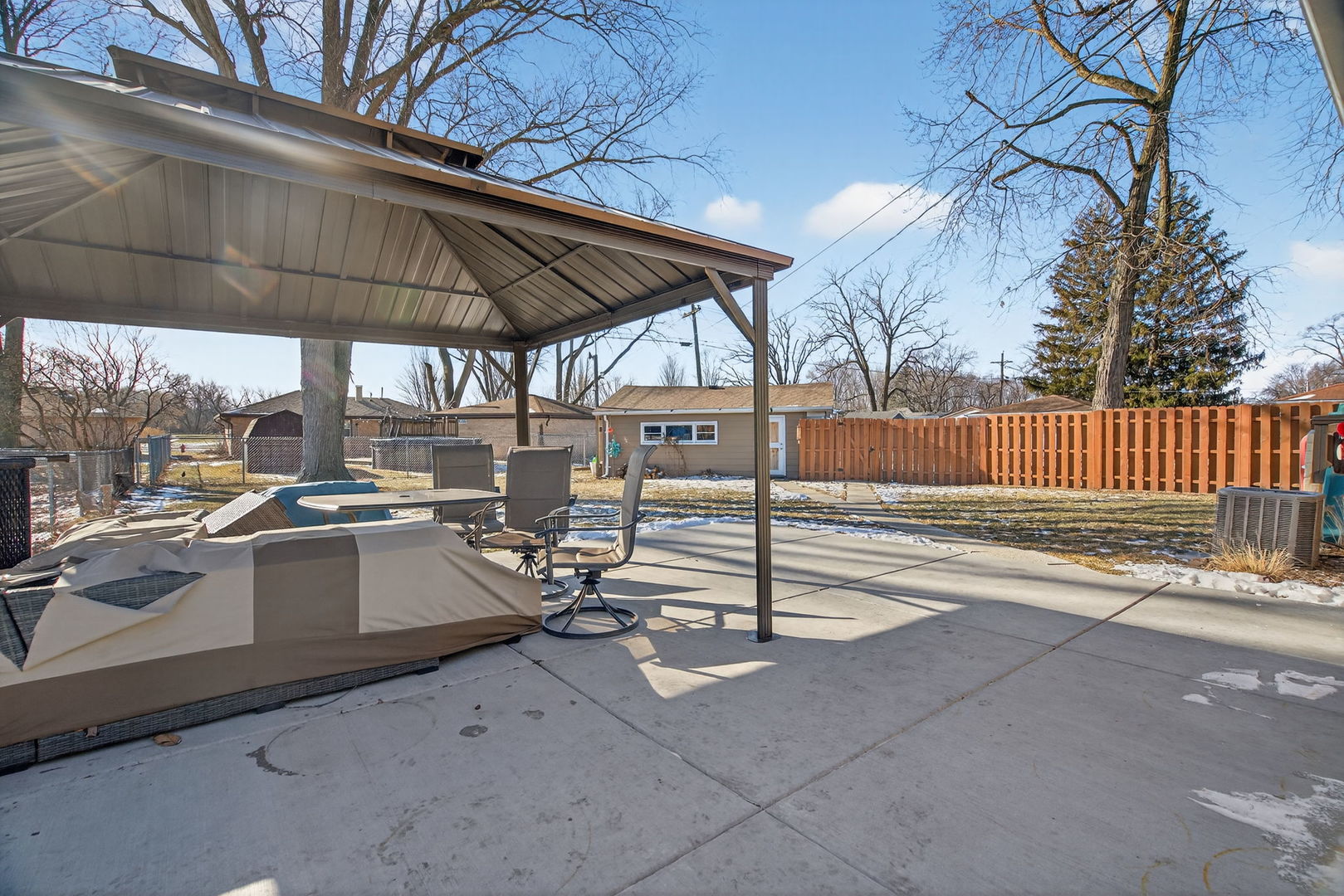 6935 W 115th Place, Worth, IL 60482