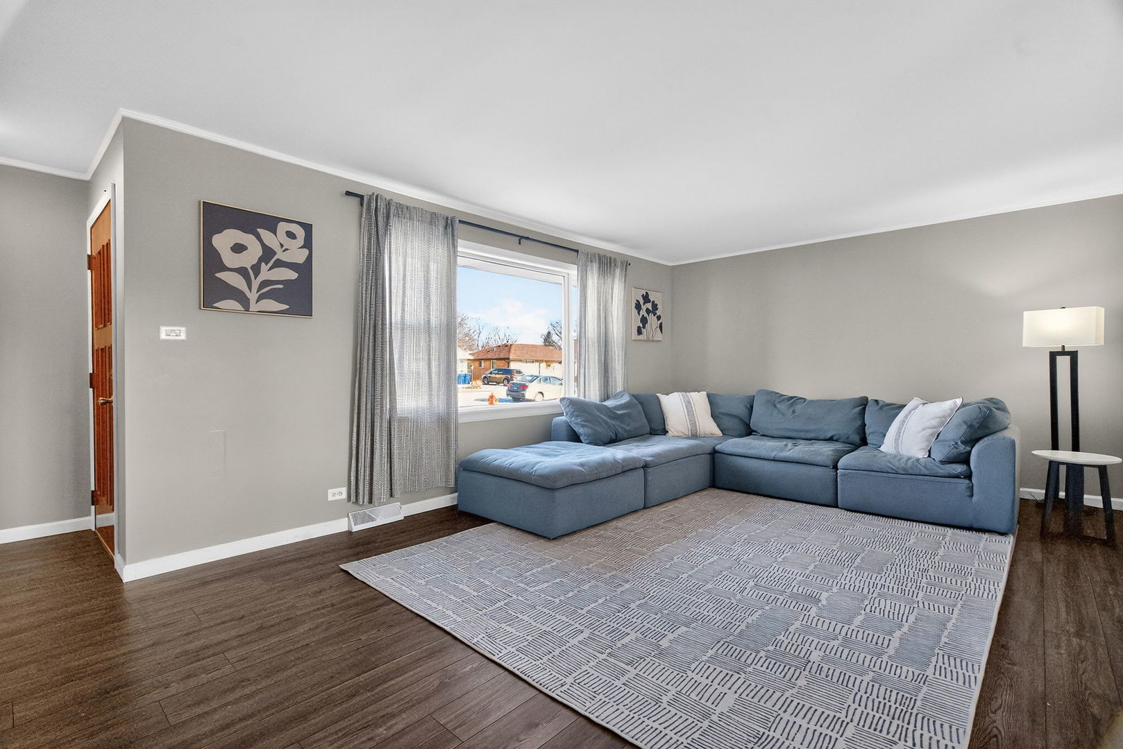 6935 W 115th Place, Worth, IL 60482