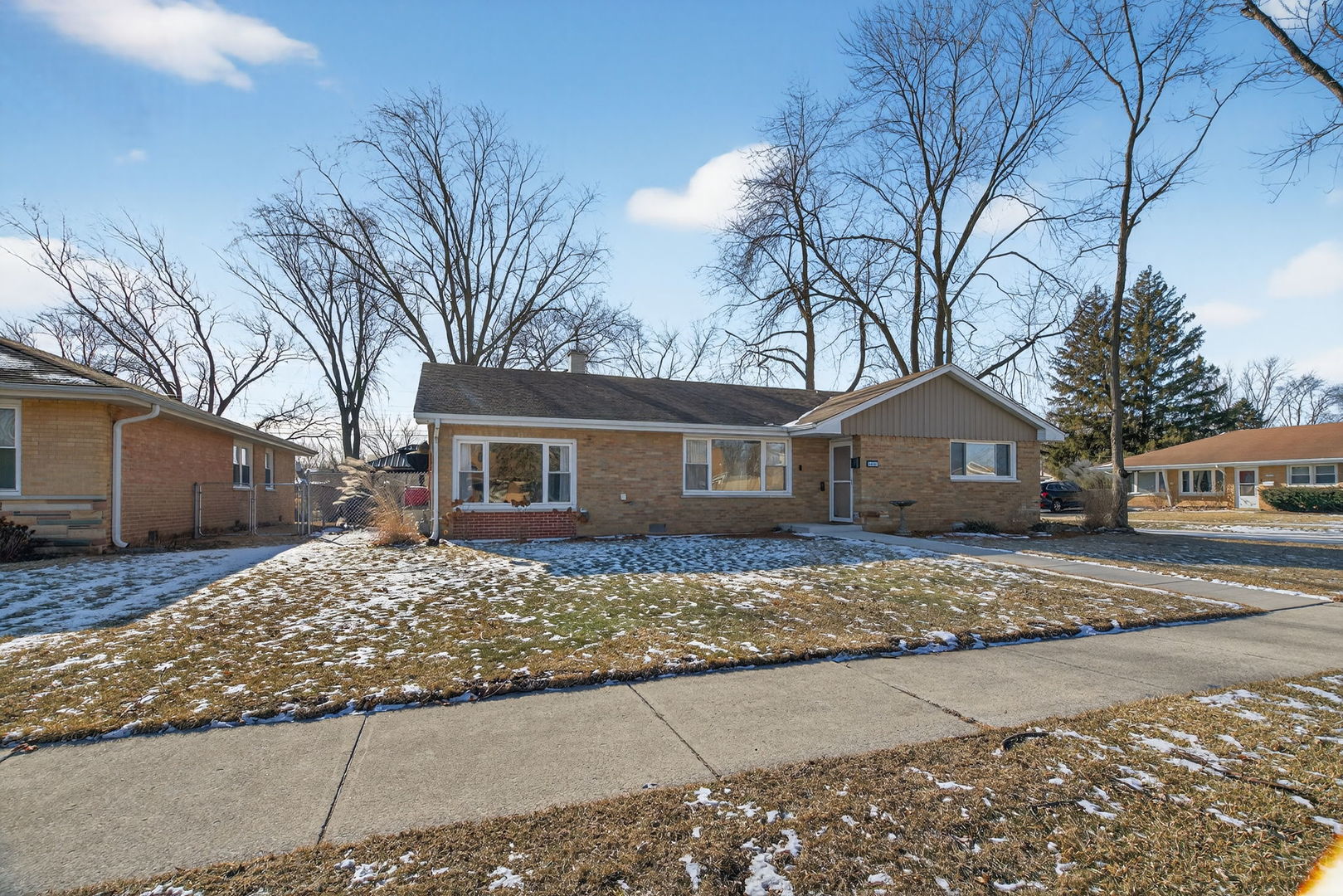 6935 W 115th Place, Worth, IL 60482