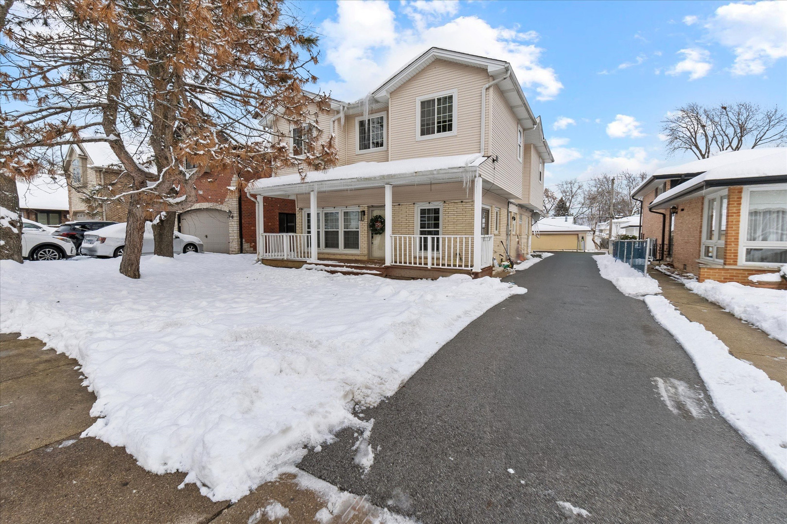 9341 S 82nd Avenue, Hickory Hills, IL 60457