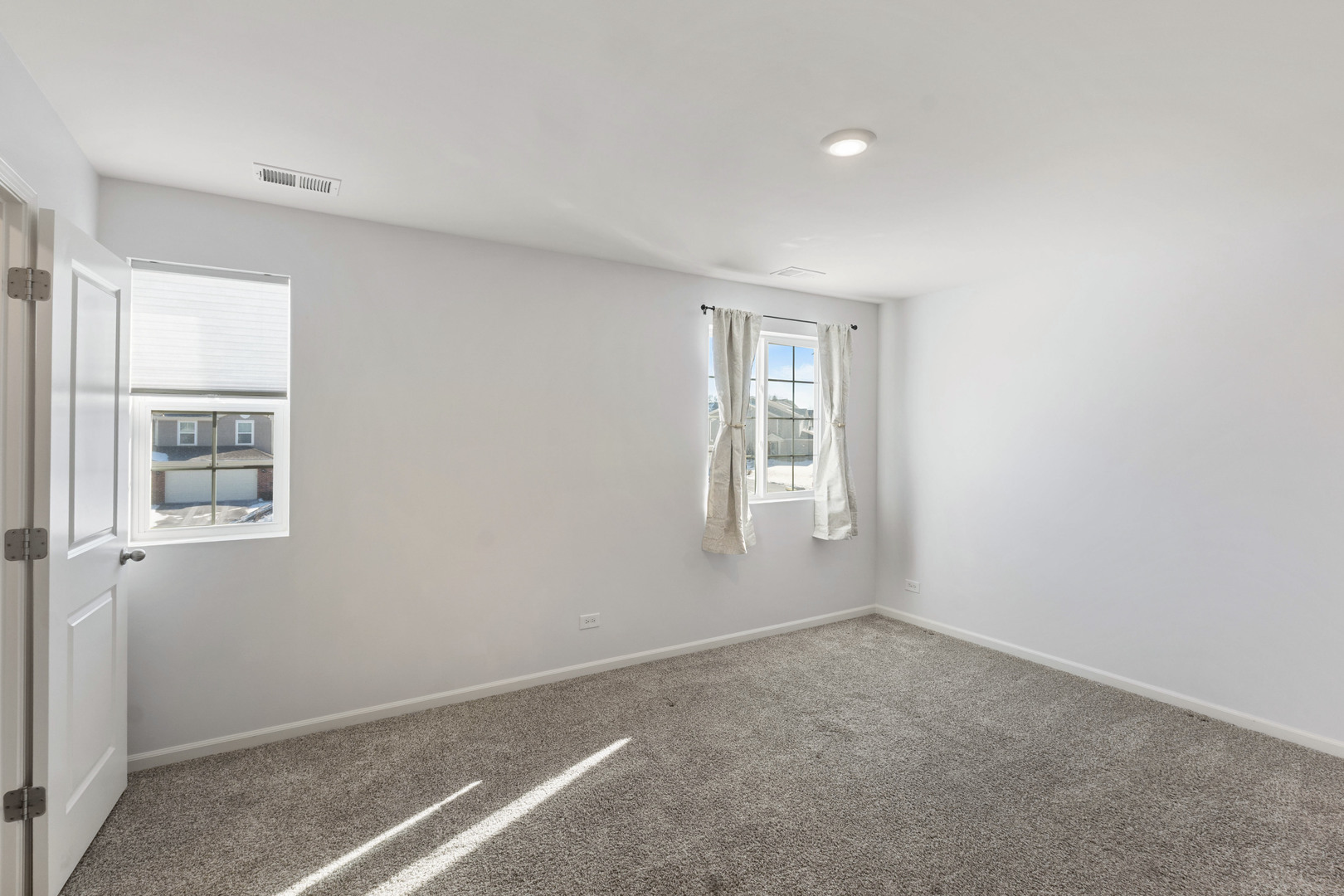 1150 Amber Drive, Cary, IL 60013