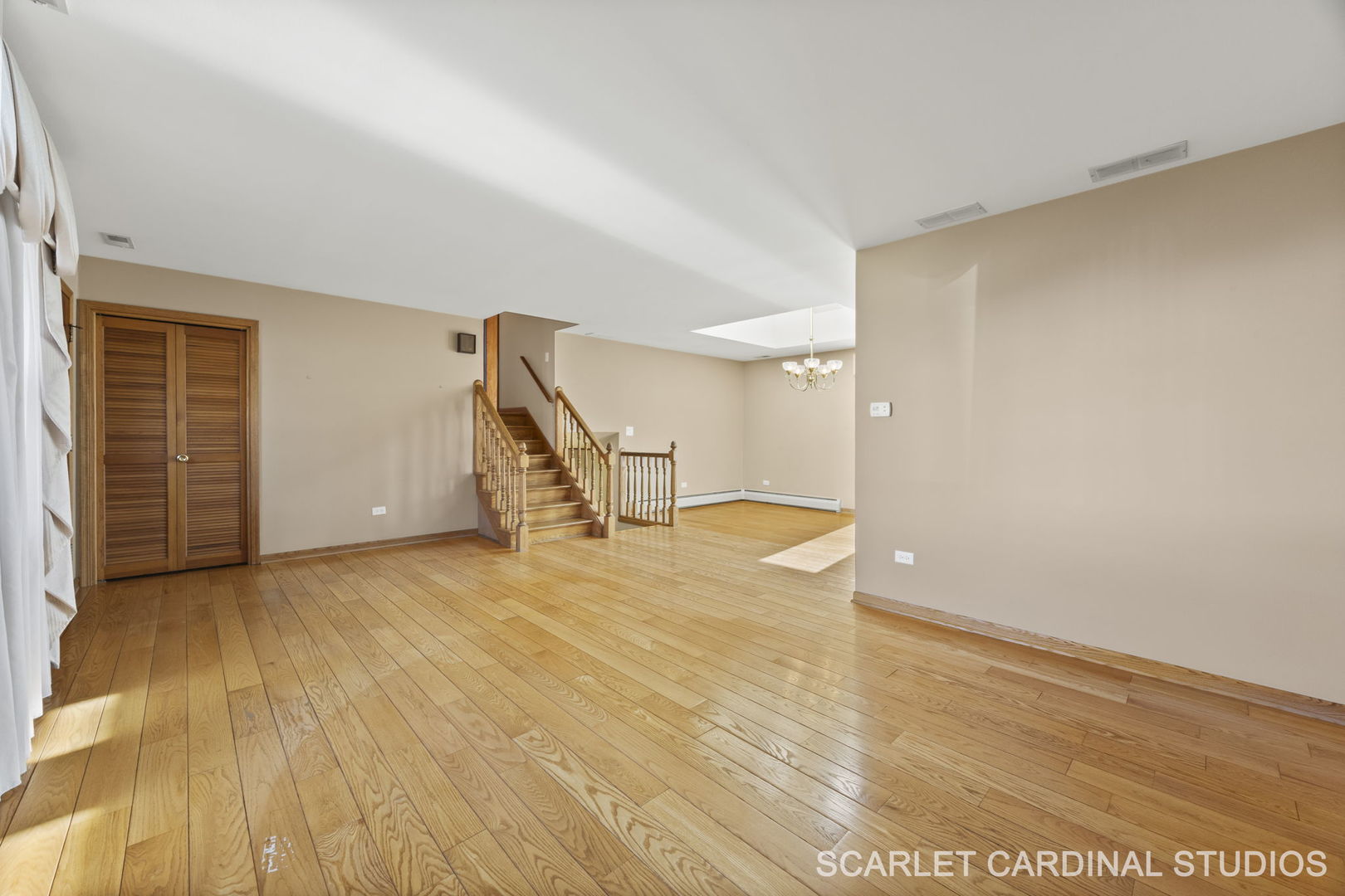 13 W Monterey Avenue, Schaumburg, IL 60193