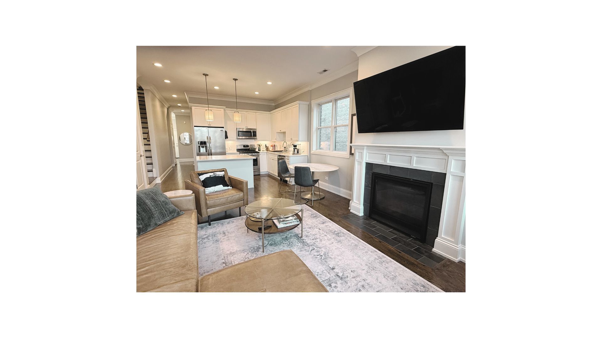 1419 W Roscoe Street #3, Chicago, IL 60657